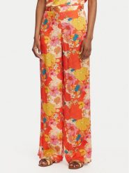 Liu Jo Spodnie materiałowe WA6484 T473A Czerwony Relaxed Fit. Czerwone spodnie materiałowe damskie Liu Jo, bez wzorów, z materiału. Za 585.99 zł.