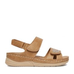 Sandały Go Soft. Brązowe sandały damskie GO SOFT, bez wzorów, bez obcasa, na płaskiej podeszwie, bez zapięcia. Za 99.99 zł.