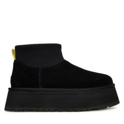 Śniegowce Ugg. Czarne śniegowce i trapery damskie UGG. Za 729.99 zł.