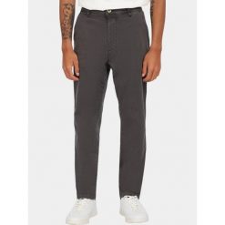 Spodnie chino męskie O'Neill Essentialss. Szare spodnie materiałowe męskie O'Neill, m, bez wzorów. Za 299.00 zł.