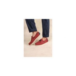 Mokasyny Męskie TBS Phenis. Czerwone buty sportowe męskie TBS, bez zapięcia, żeglarskie. Za 499.00 zł.