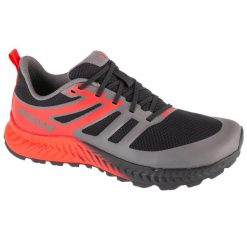 Buty do biegania męskie Inov-8 Trailfly Standard. Czarne buty sportowe męskie Inov-8, z gumy, bez zapięcia, do biegania. Za 497.99 zł.