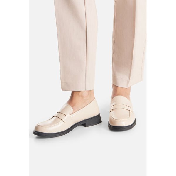 Loafersy JENNY. Brązowe mokasyny damskie Jenny. Za 129.99 zł.