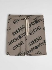 Szorty z napisem Release Your Energy - szary. Szare szorty męskie Sinsay, l, bez wzorów. Za 29.99 zł.