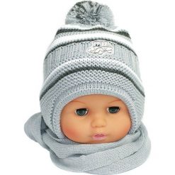 Czapka niemowlęca z szalikiem CZ+S 154G szara. Czapki dla dzieci marki Reserved. Za 38.76 zł.