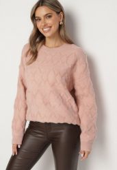 Różowy Sweter o Luźnym Kroju i Wzorzystym Splocie ze Ściągaczami Elondrae. Czerwone swetry damskie Born2be, uniwersalny, bez wzorów, z bawełny, eleganckie, bez kołnierzyka, bez ramiączek, długie, bez kaptura. Za 149.99 zł.