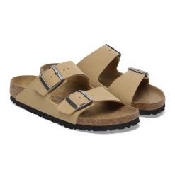 Klapki Unisex Birkenstock Arizona BS Latte Cream. Brązowe klapki męskie Birkenstock, z materiału, eleganckie. Za 309.99 zł.