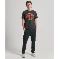Klasyczny T-shirt Superdry Vintage Logo Heritage. Szare t-shirty męskie Superdry., s, bez wzorów, prążkowane, eleganckie, bez kołnierzyka. Za 192.05 zł.