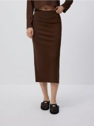 Spódnica midi z wiskozą - ciemnobrązowy. Brązowe spódnice damskie Reserved, l, bez wzorów, z dzianiny, midi, dopasowane. W wyprzedaży za 49.99 zł.