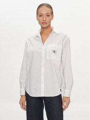 Calvin Klein Jeans Koszula J20J222610 Biały Relaxed Fit. Białe bluzki damskie Calvin Klein Jeans, l, bez wzorów, z bawełny, bez kołnierzyka, bez ramiączek. Za 239.99 zł.