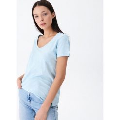 T-shirt z bawełny organicznej - Niebieski. T-shirty damskie House. W wyprzedaży za 9.99 zł.