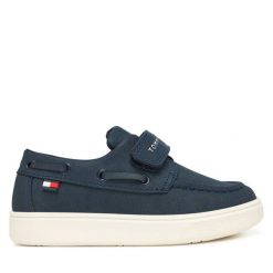 Półbuty Tommy Hilfiger. Niebieskie półbuty chłopięce Tommy Hilfiger, bez wzorów, bez zapięcia. Za 269.99 zł.