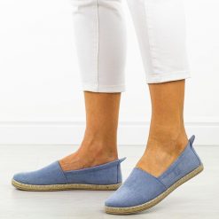 Niebieskie espadryle damskie, półbuty Potocki 16332. Niebieskie espadryle damskie POTOCKI, na lato, bez wzorów, z zamszu, eleganckie, z okrągłym noskiem, bez obcasa, bez zapięcia. Za 89.00 zł.