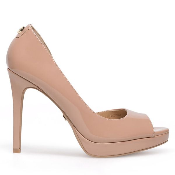 Szpilki Nine West. Brązowe półbuty damskie Nine West, bez wzorów, bez obcasa, bez zapięcia. Za 219.99 zł.