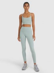 4F Legginsy treningowe szybkoschnące damskie - zielone S. Zielone legginsy damskie 4f, s, bez wzorów, z dzianiny. W wyprzedaży za 69.99 zł.