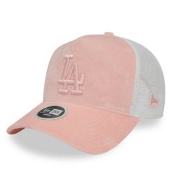 Czapka z daszkiem New Era. Czerwone czapki i kapelusze damskie New Era, bez wzorów. Za 169.99 zł.