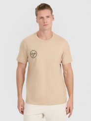4F T-shirt regular z nadrukiem męski - brązowy XXL. Brązowe koszulki sportowe męskie 4f, m, bez wzorów, z bawełny, klasyczne, bez kołnierzyka. Za 49.99 zł.