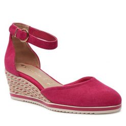 Półbuty Tamaris. Czerwone półbuty damskie Tamaris, bez wzorów, bez obcasa, na koturnie, bez zapięcia. Za 229.99 zł.