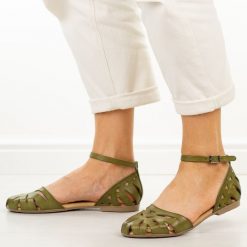 Khaki skórzane sandały damskie Porronet 3100. Brązowe sandały damskie Porronet, bez wzorów, z jeansu, bez obcasa, na płaskiej podeszwie, bez zapięcia. Za 299.00 zł.