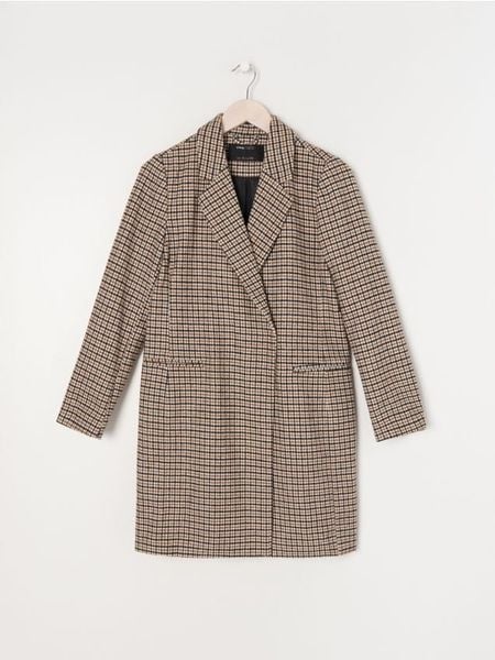 Płaszcz dwurzędowy z wełną - beżowy. Brązowe płaszcze damskie Sinsay, l, bez wzorów, z wełny, bez kaptura. W wyprzedaży za 35.99 zł.