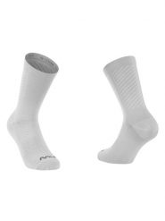 Skarpety rowerowe NORTHWAVE Switch Sock białe. Białe skarpety męskie Northwave, w ażurowe wzory, z dzianiny. Za 69.00 zł.