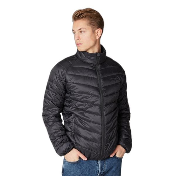 Kurtka puchowa Protest Prtshaffer. Czarne kurtki męskie Protest, na zimę, bez wzorów, z puchu, sportowe, bez kaptura. Za 425.50 zł.