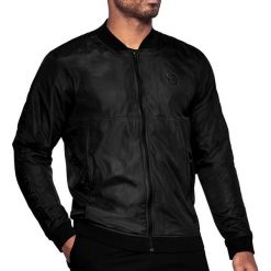 Under Armour Kurtka męska Sportstyle Wind Bomber Jacket czarna r. S (1310588-001). Kurtki męskie marki Under Armour. Za 178.00 zł.