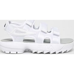 Fila - Sandały. Białe klapki damskie Fila, bez wzorów, z materiału, bez obcasa, na platformie, bez zapięcia. W wyprzedaży za 229.90 zł.