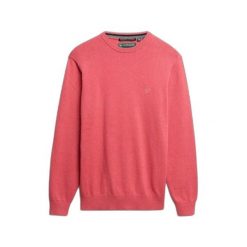 Sweter bawełnowy Superdry Essentials. Czerwone swetry przez głowę męskie Superdry., na zimę, m, bez wzorów, z bawełny, bez kołnierzyka. Za 274.80 zł.