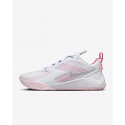 Buty halowe Nike Air Zoom Hyperace 3 SE. Czerwone obuwie sportowe damskie Nike, bez wzorów, do siatkówki. Za 549.99 zł.