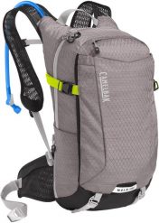 Plecak rowerowy damski CAMELBAK M.U.L.E. Pro 14 14L Purple Dove. Fioletowe plecaki damskie Camelbak, bez wzorów. Za 1,149.66 zł.