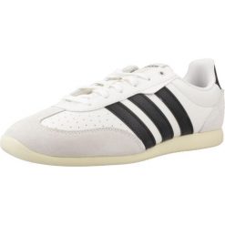 Buty ADIDAS JR4618 Biały. Białe trekkingi męskie Adidas, trekkingowe. Za 311.20 zł.