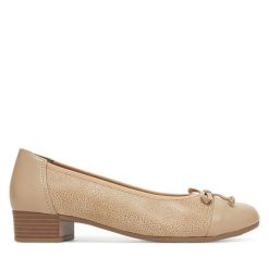 Czółenka Go Soft. Brązowe czółenka damskie GO SOFT, bez wzorów, bez obcasa, bez zapięcia. Za 159.99 zł.