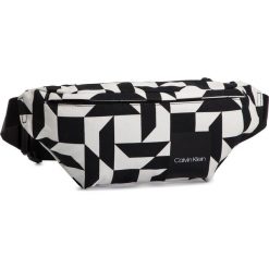 Saszetka nerka CALVIN KLEIN - Item Story Waist Bag K50K504376 908. Saszetki męskie marki Calvin Klein. Za 229.00 zł.