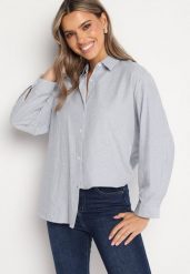 Granatowo-Biała Koszula w Drobne Paski o Klasycznym Fasonie Arkelea. Niebieskie bluzki damskie Born2be, m, bez wzorów, z jeansu, eleganckie, bez kołnierzyka, bez ramiączek. Za 69.99 zł.