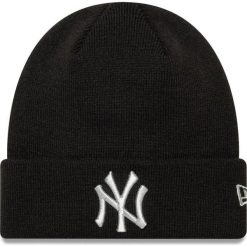 Czapka zimowa New Era Metallic New York Yankees black. Czarne czapki i kapelusze męskie New Era, na zimę, bez wzorów, sportowe. Za 129.99 zł.