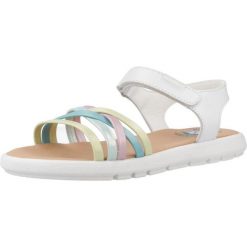 Sandały PABLOSKY 442100P Biały. Białe sandały damskie Pablosky, bez wzorów, z materiału, bez obcasa, bez zapięcia. Za 221.99 zł.