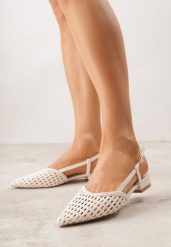 Beżowe Sandały z Plecioną Cholewką Triscan. Brązowe sandały damskie Renee, bez wzorów, bez obcasa, na płaskiej podeszwie, bez zapięcia. Za 99.99 zł.