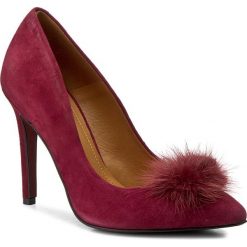 Szpilki SOLO FEMME - 34281-87-G63/000-04-00 Bordo. Czerwone szpilki damskie Solo Femme, z materiału. W wyprzedaży za 219.00 zł.