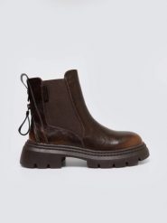 Botki damskie ze skóry naturalnej brązowe SS274521 803. Brązowe botki damskie Big Star, ze skóry, eleganckie, z okrągłym noskiem, bez obcasa, bez zapięcia. Za 299.99 zł.