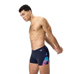 Kąpielówki męskie spodenki kąpielowe Speedo Allover V-Cut. Niebieskie kąpielówki męskie Speedo, m, bez wzorów, do pływania. Za 211.98 zł.