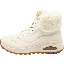 Buty do chodzenia damskie Skechers Uno Rugged Fall Air. Czarne obuwie sportowe damskie Skechers, bez wzorów, z materiału, trekkingowe. Za 359.99 zł.