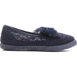 Granatowe Tenisówki Can I Have. Buty sportowe dziewczęce marki Born2be. Za 14.99 zł.