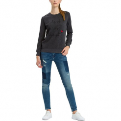 Dżinsy "Adriana" - Skinny fit - w kolorze niebieskim. Niebieskie jeansy damskie Cross Jeans. W wyprzedaży za 136.95 zł.