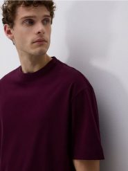 T-shirt boxy z merceryzowanej bawełny - brązowy. Brązowe t-shirty męskie Reserved, l, bez wzorów, z bawełny, bez kołnierzyka. Za 99.99 zł.