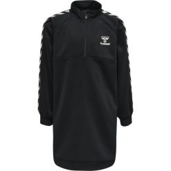 Sukienka dla dziewczynki Hummel Olivia. Czarne t-shirty i topy dla dziewczynek Hummel, bez wzorów, bez ramiączek. Za 287.00 zł.