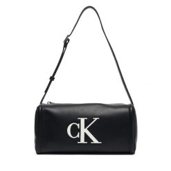 Torebka Calvin Klein. Czarne torebki do ręki damskie Calvin Klein, bez wzorów, klasyczne, bez dodatków. Za 369.99 zł.