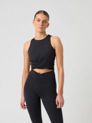 Bjorn_borg STUDIO CROSS TANK TOP damska koszulka sportowa – BLACK BEAUTY. Czarne koszulki sportowe damskie Björn Borg, l, bez wzorów, bez kołnierzyka, bez ramiączek, na fitness i siłownię. Za 268.00 zł.