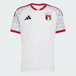 Koszulka podstawowa Zjednoczone Emiraty Arabskie 26. Białe koszulki sportowe męskie Adidas, l, bez wzorów, z dzianiny, bez kołnierzyka, bez ramiączek, do piłki nożnej, climacool (adidas). Za 439.00 zł.