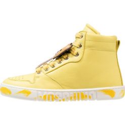 MOSCHINO Tenisówki i Trampki wysokie bianco/giallo. Buty sportowe chłopięce marki MOSCHINO. W wyprzedaży za 887.20 zł.